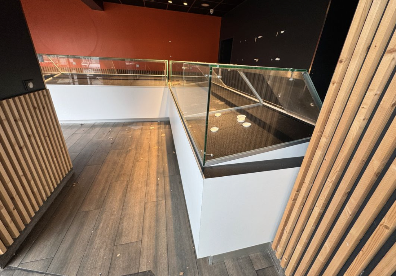 Ensemble de vitrine pour une boulangerie-pâtisserie