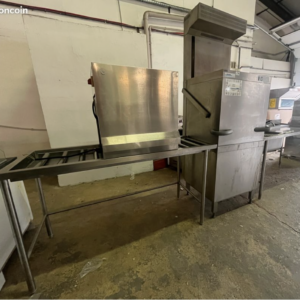 Ensemble de lavage Winterhalter avec son tunnel de séchage